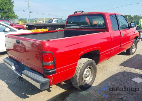 2001 Dodge Ram 1500 z USA, uszkodzony, nr VIN 3B7HC13Y61G185539